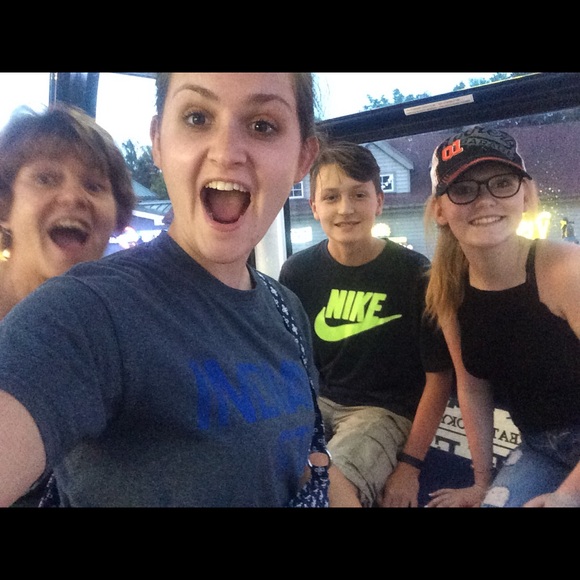 Meet your Posher, Samantha - Picture 6 of 7